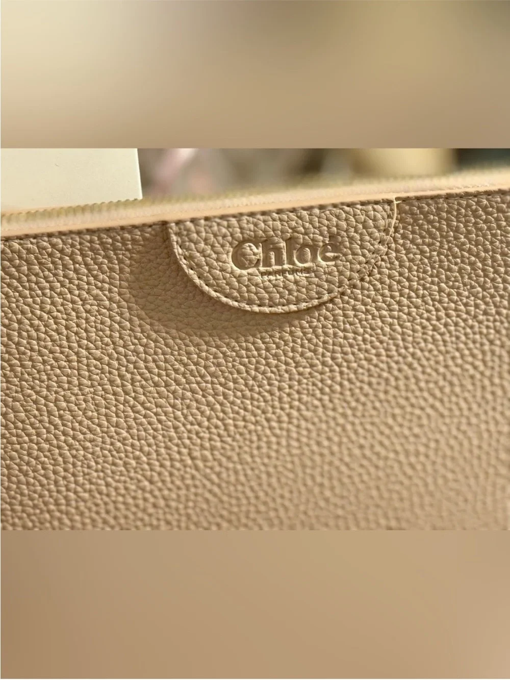 Chloe Parfums Cosmetic Beige Crossbody Shoulder Bag with Gold Chain